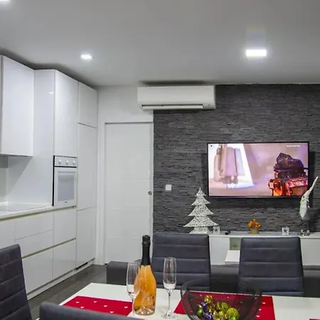 빌라 Nina By Guide 페로이