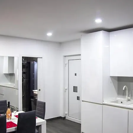 Nina By Guide 빌라 페로이